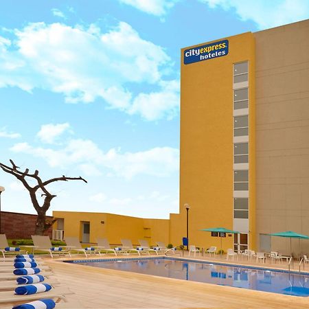City Express By Marriott Tampico Altamira Miramar  Bagian luar foto