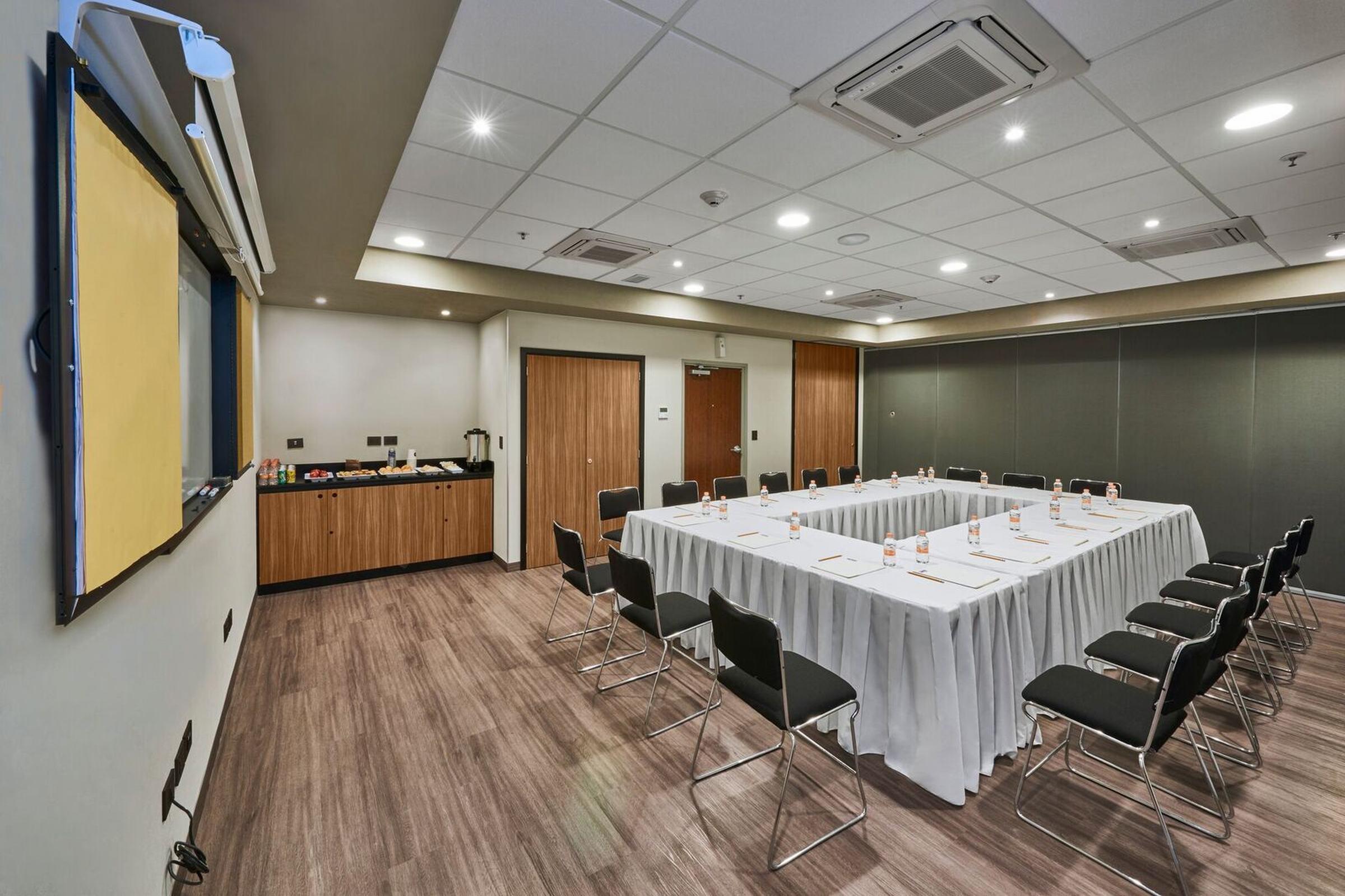 City Express By Marriott Tampico Altamira Miramar  Bagian luar foto