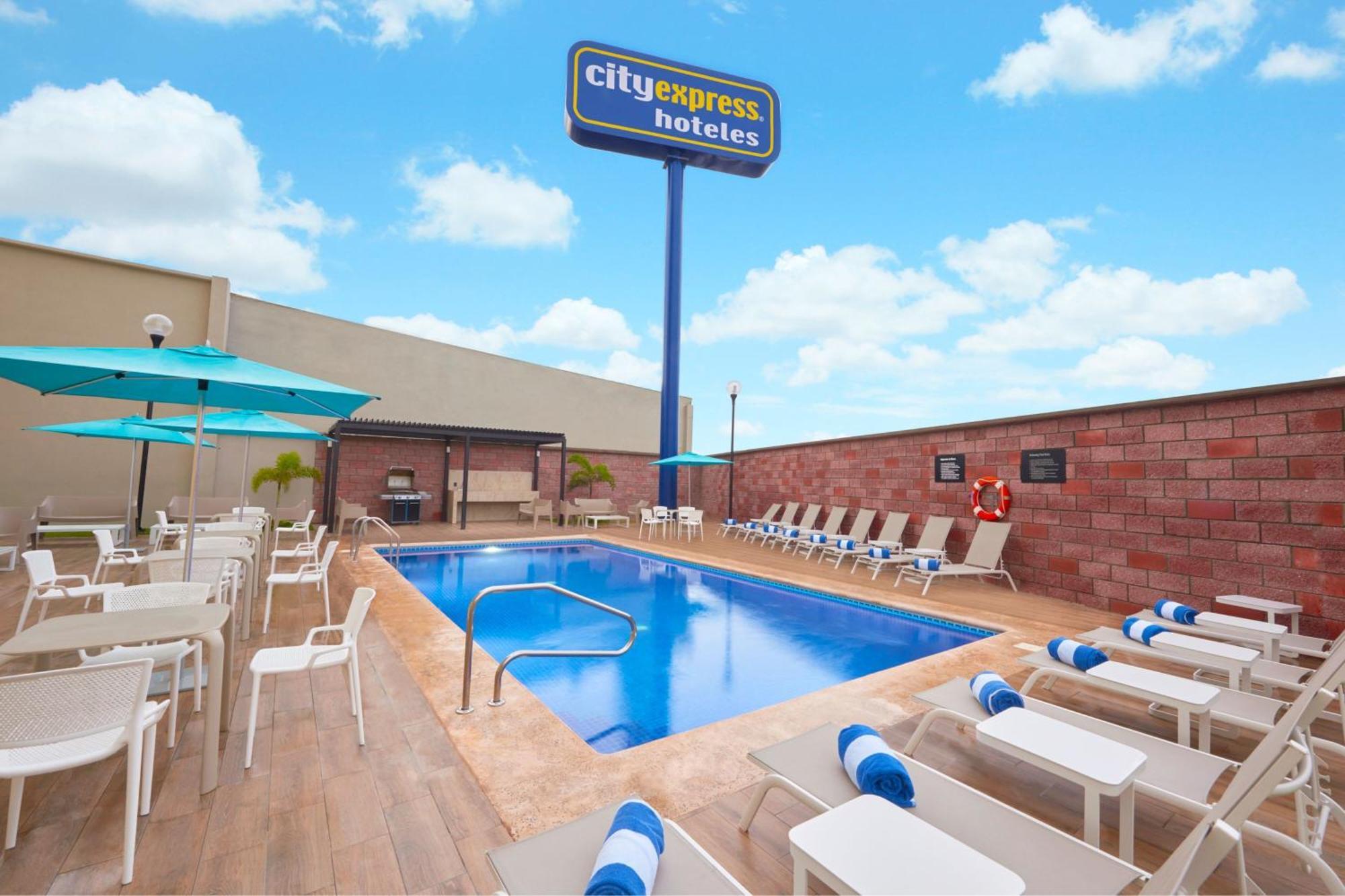 City Express By Marriott Tampico Altamira Miramar  Bagian luar foto